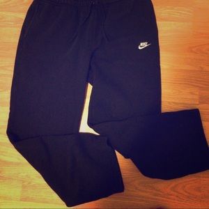Must have’s!! Classic Nike sweatpants